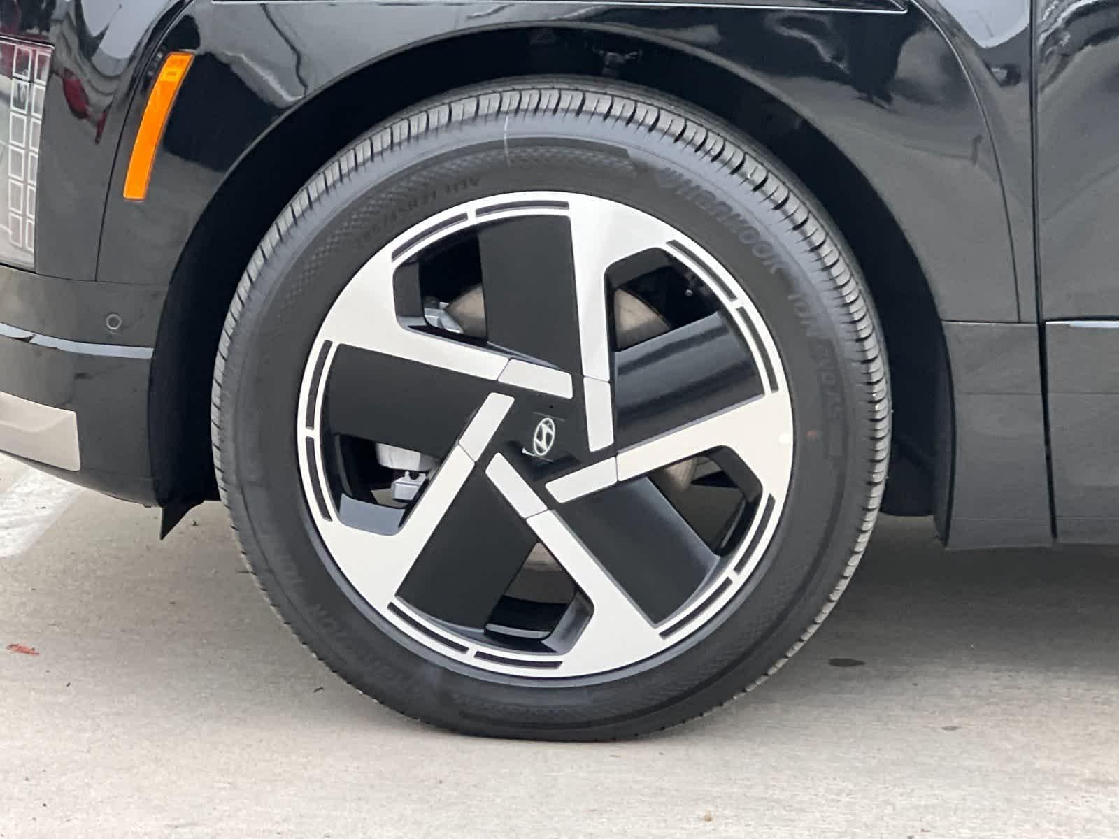 Thumbnail: 2026 Hyundai Ioniq - 27