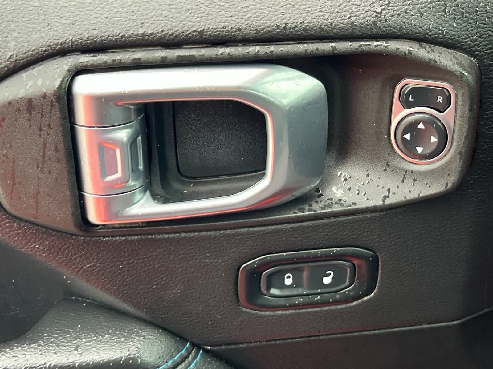 Thumbnail: 2021 Jeep Wrangler - 13