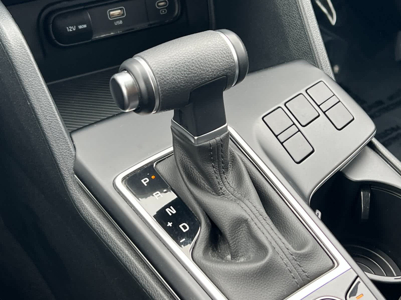 Thumbnail: 2025 Kia Sportage - 21