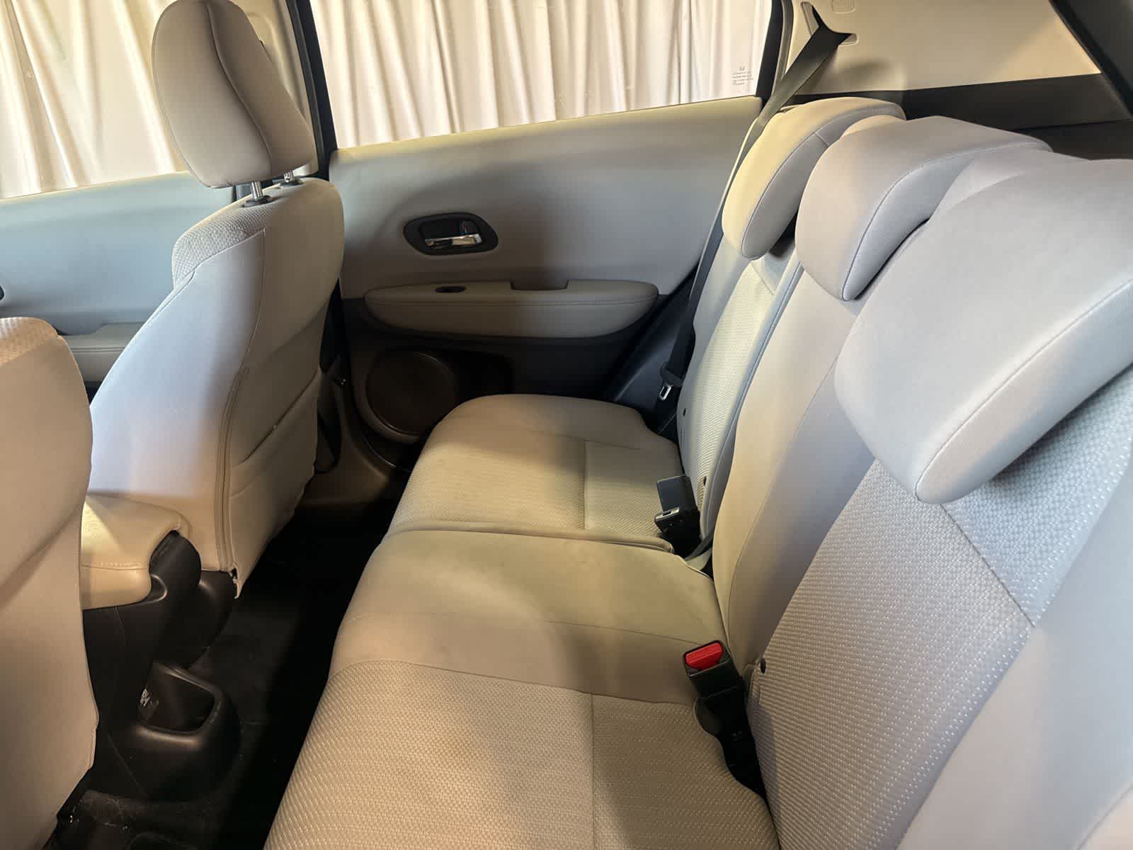 Thumbnail: 2016 Honda HR-V - 15