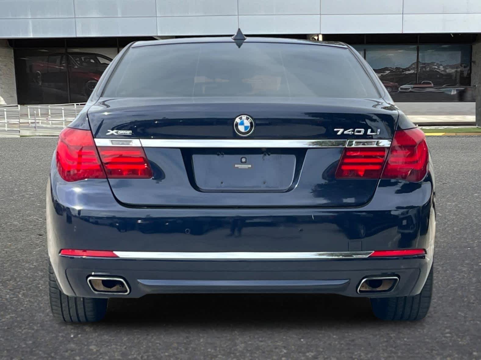 Thumbnail: 2013 BMW 7 Series - 8