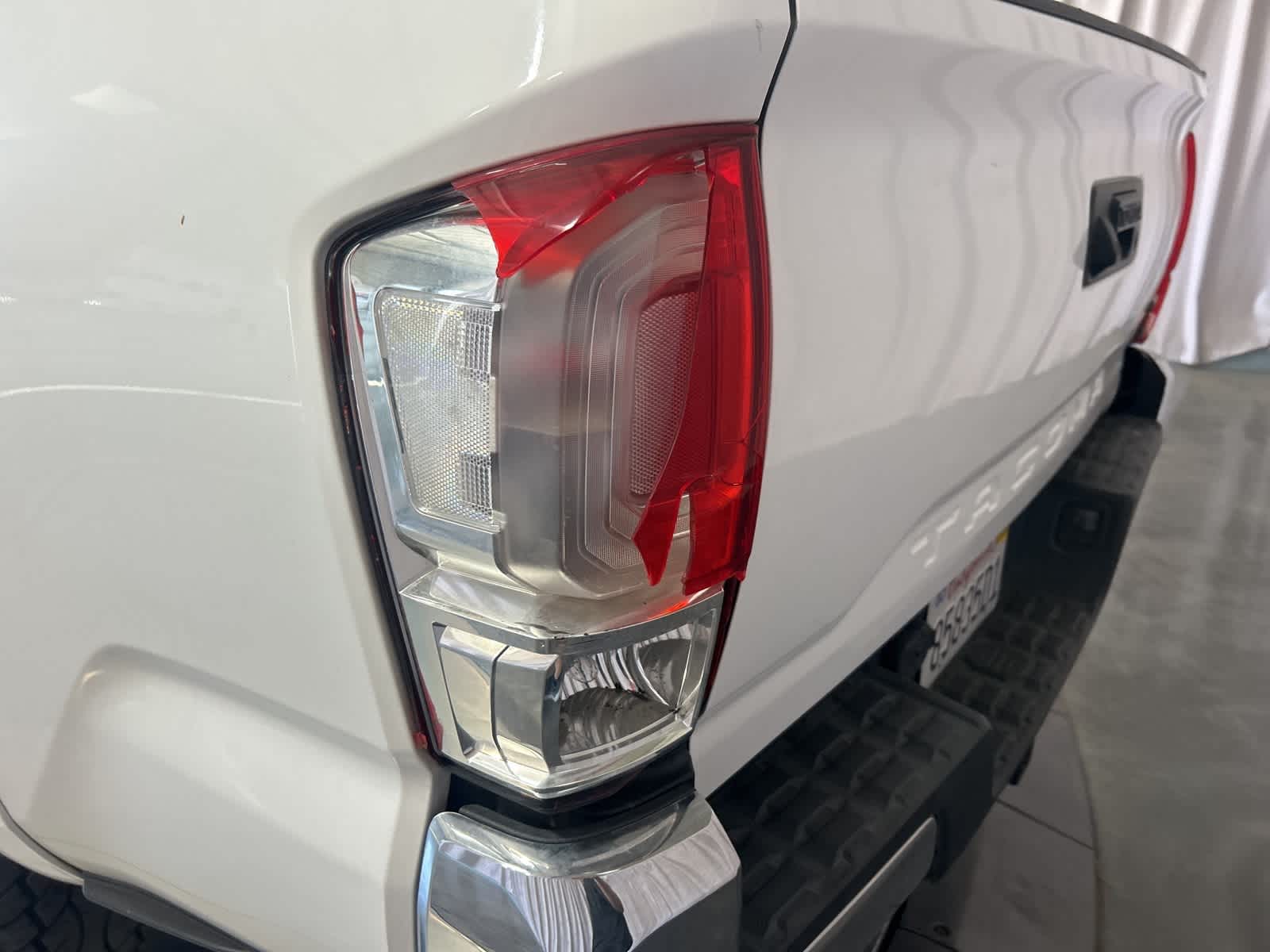 Thumbnail: 2017 Toyota Tacoma - 14