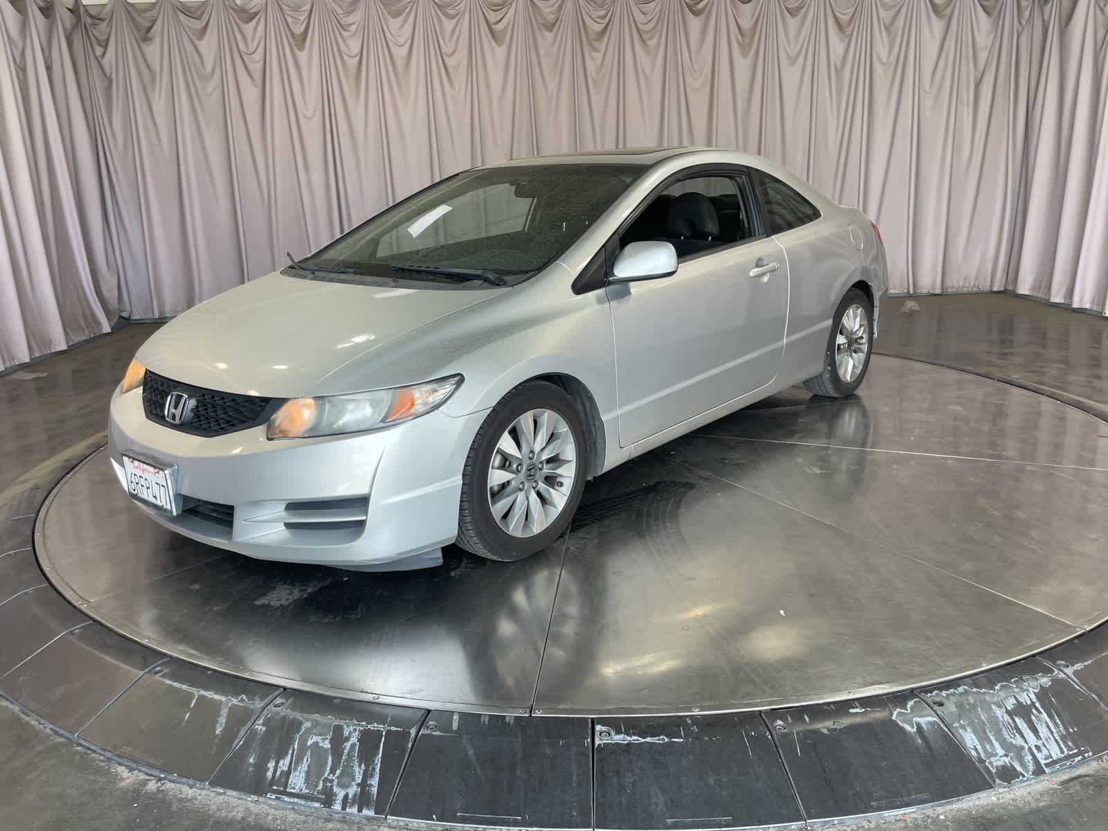 Thumbnail: 2011 Honda Civic - 2