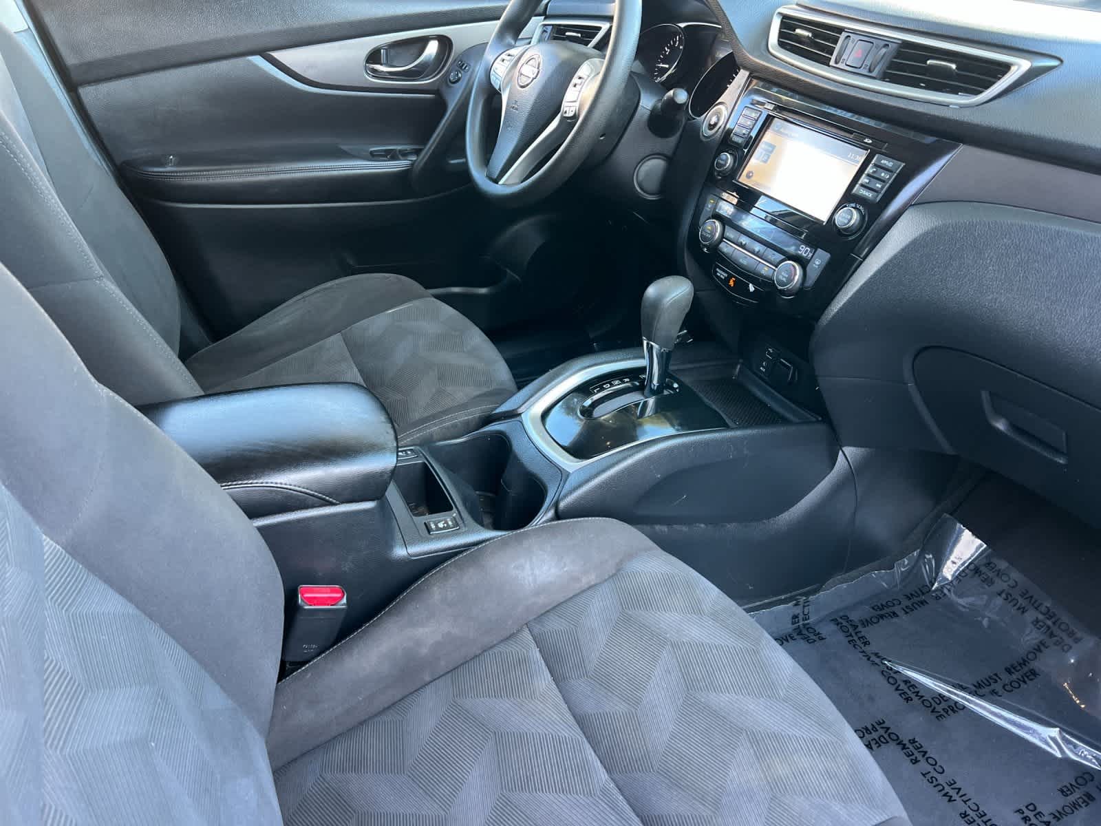 Thumbnail: 2016 Nissan Rogue - 16