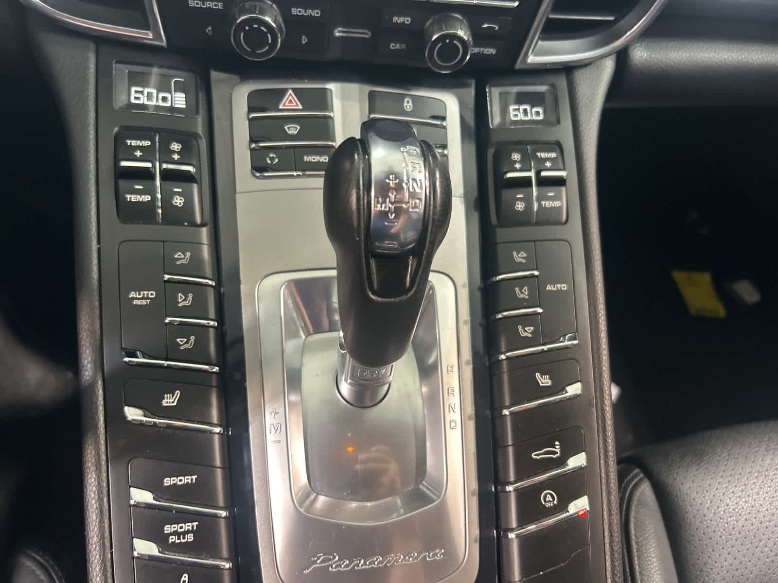 Thumbnail: 2012 Porsche Panamera - 26