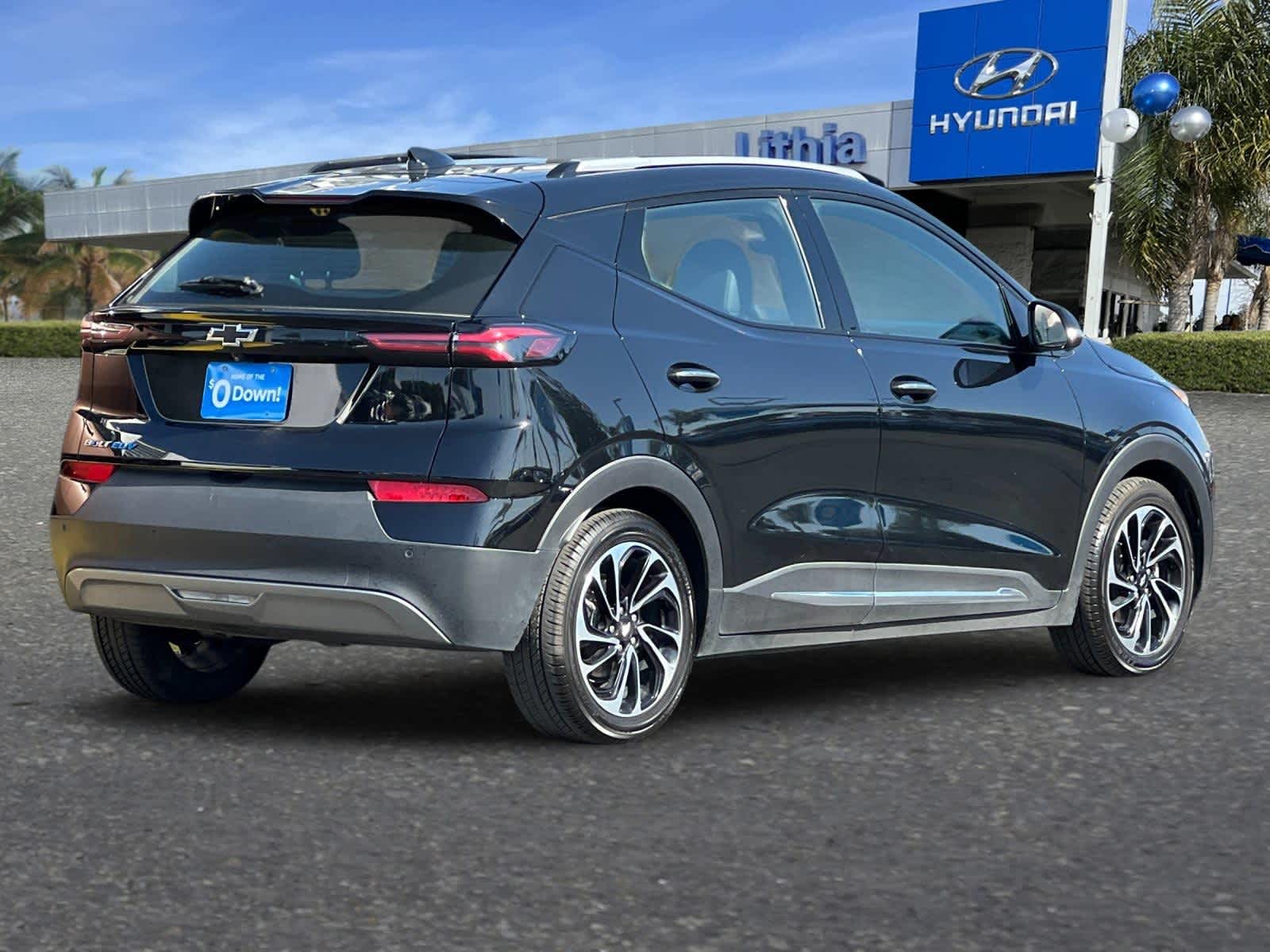 Used 2022 Chevrolet Bolt EUV Premier with VIN 1G1FZ6S01N4133861 for sale in Fresno, CA