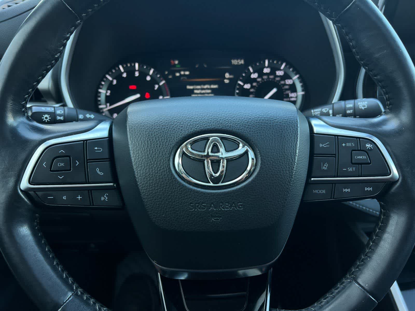 Thumbnail: 2021 Toyota Highlander - 26