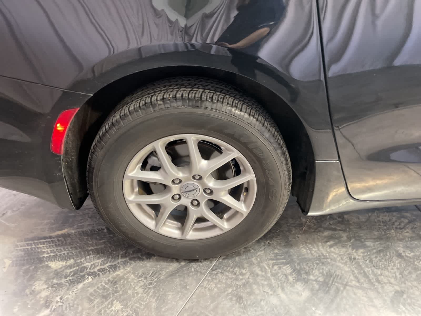 Thumbnail: 2025 Chrysler Pacifica - 18