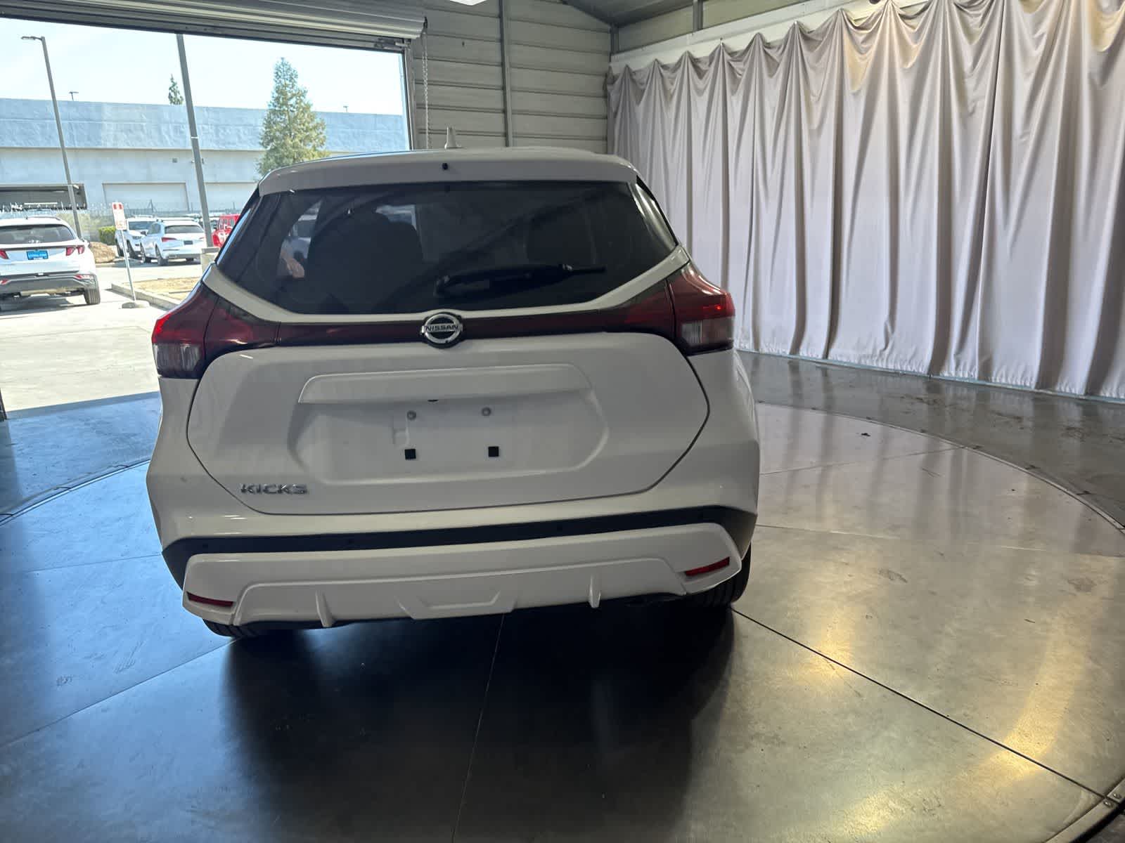 Thumbnail: 2023 Nissan Kicks - 5