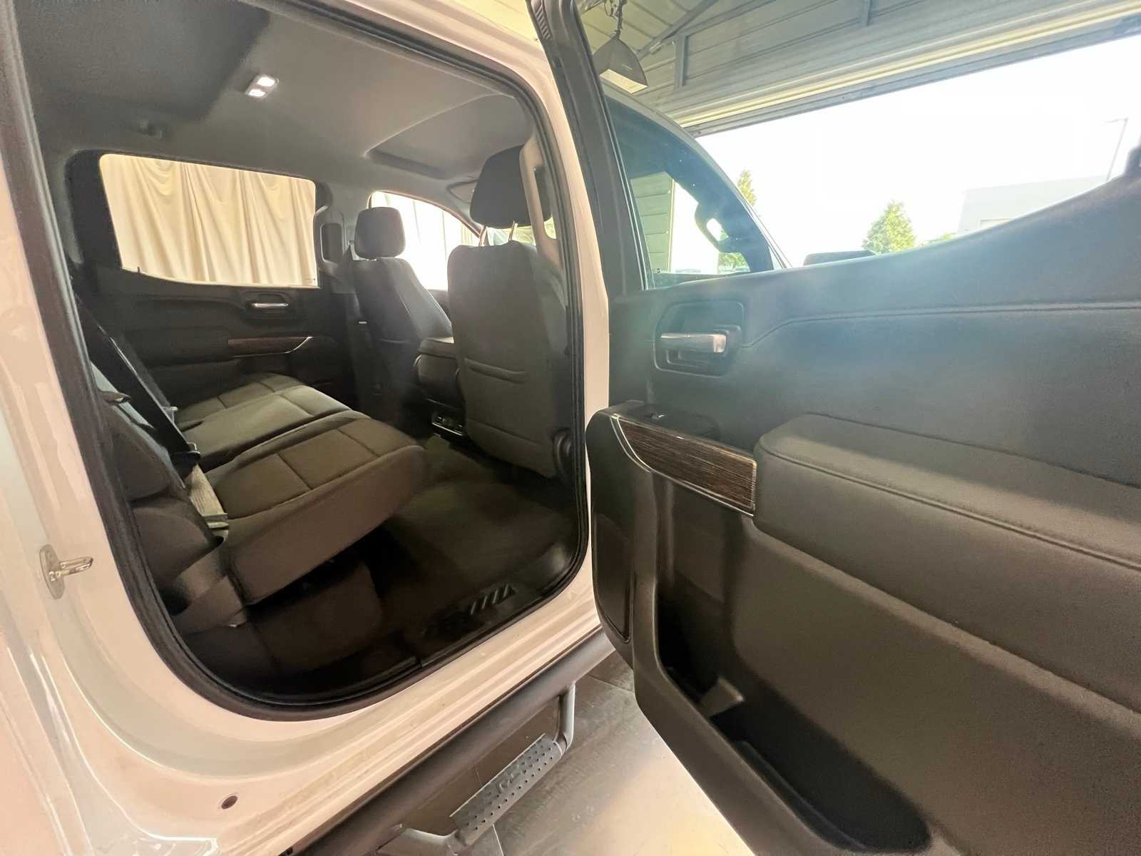 Thumbnail: 2022 GMC Sierra 1500 - 16