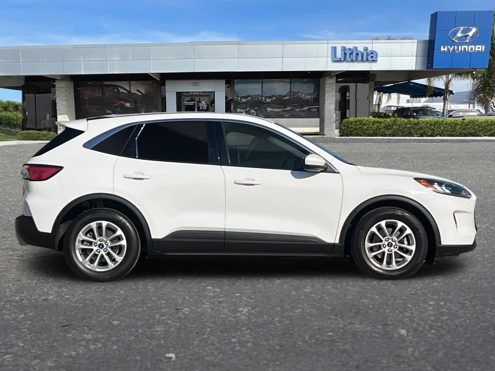 Thumbnail: 2021 Ford Escape - 8