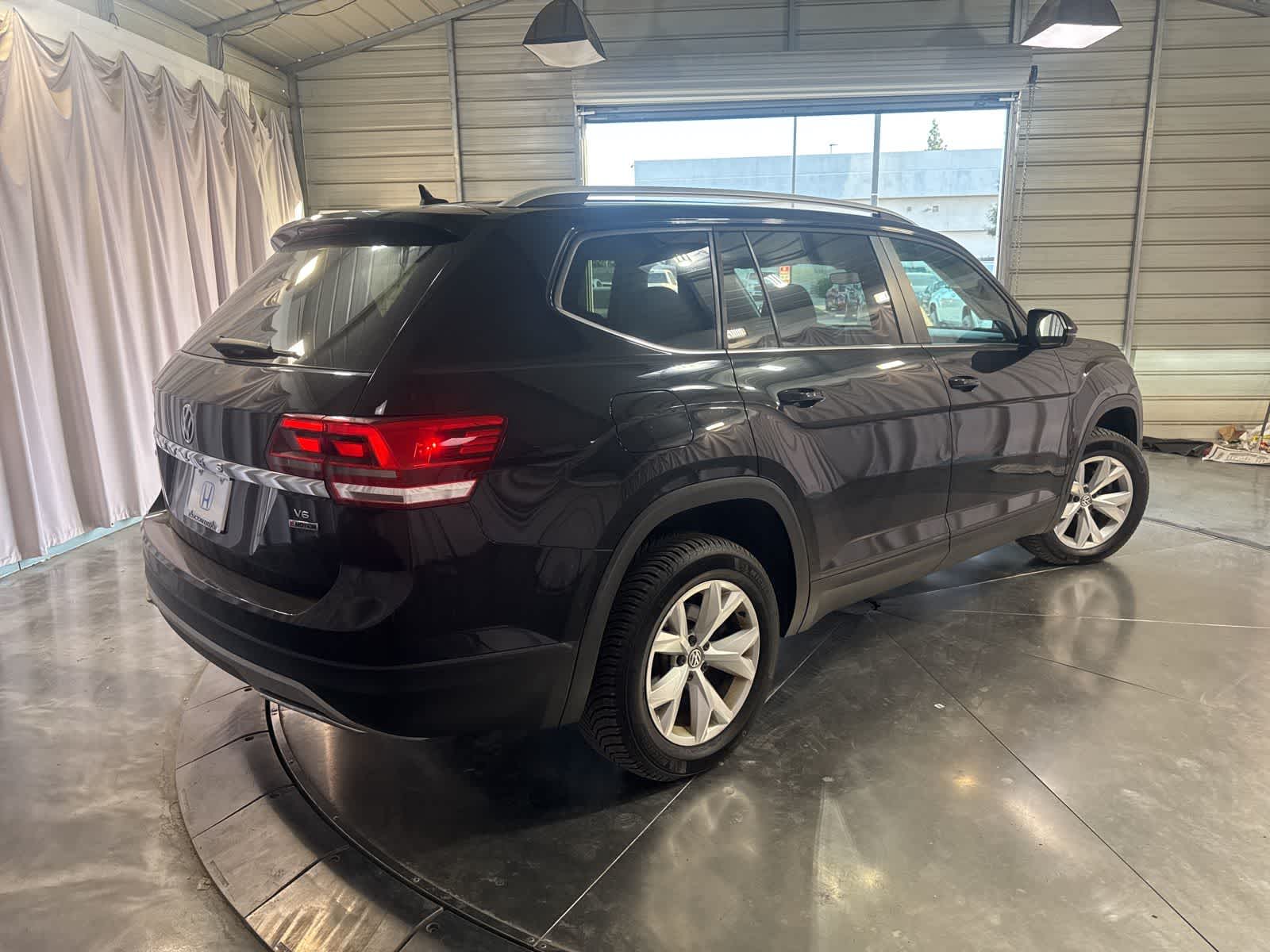 Thumbnail: 2019 Volkswagen Atlas - 4