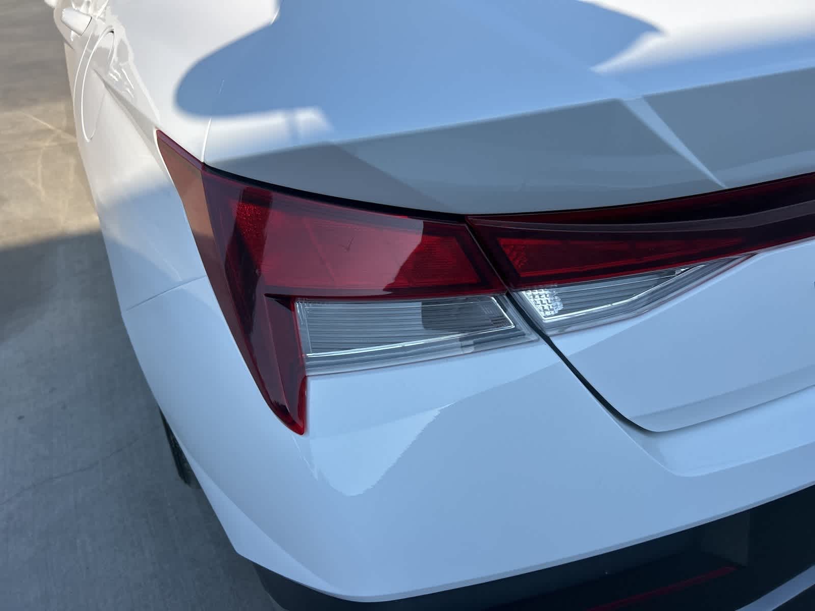 Thumbnail: 2024 Hyundai Elantra - 11