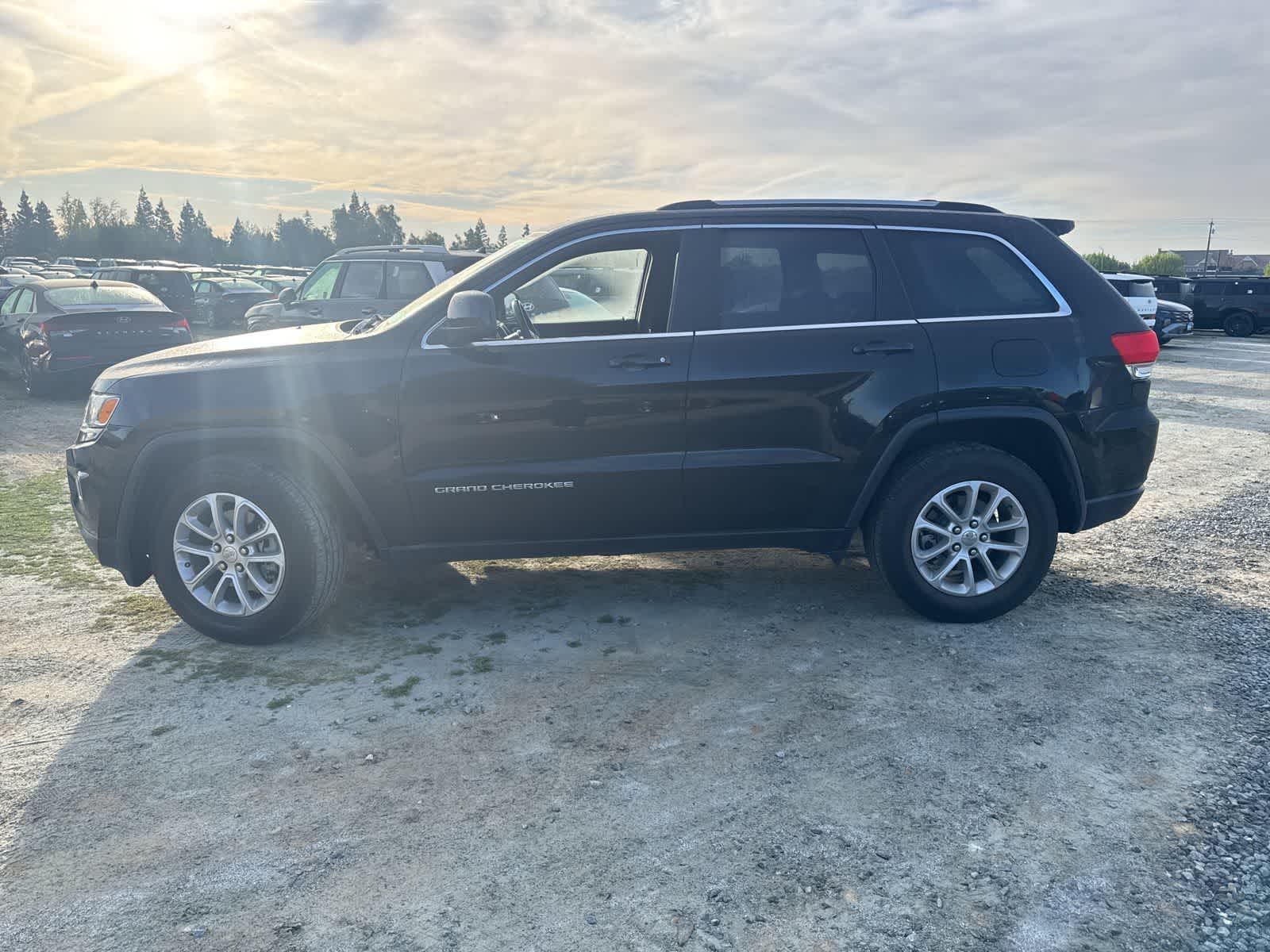 Thumbnail: 2015 Jeep Grand Cherokee - 8