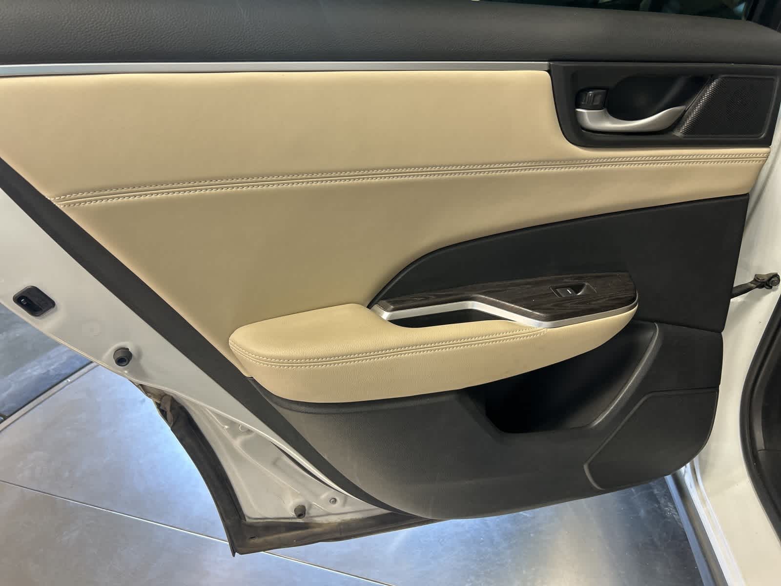 2018 Honda Clarity  19