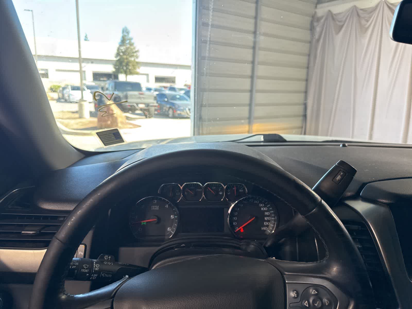 Thumbnail: 2015 Chevrolet Tahoe - 23