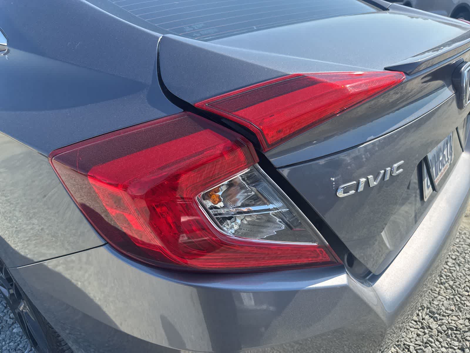 Thumbnail: 2016 Honda Civic - 12