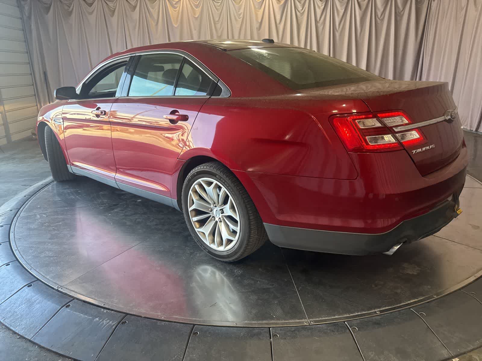 Thumbnail: 2018 Ford Taurus - 7