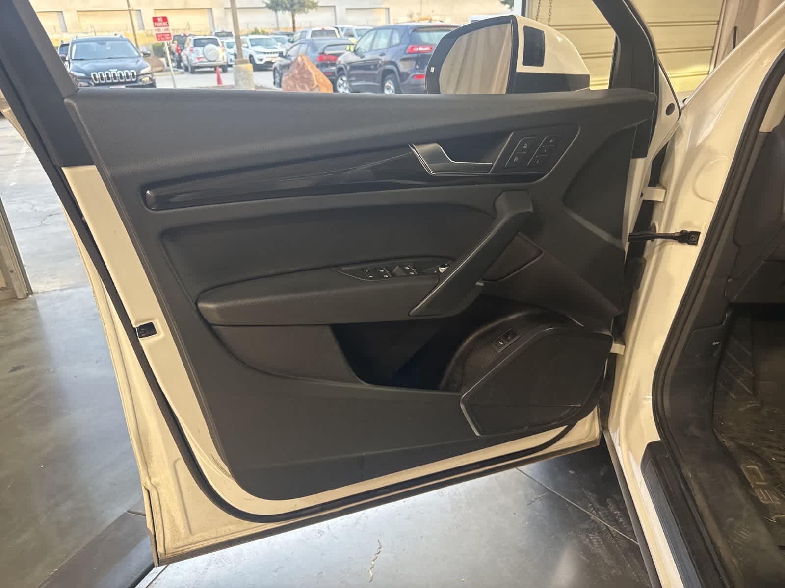 Thumbnail: 2020 Audi Q5 - 21