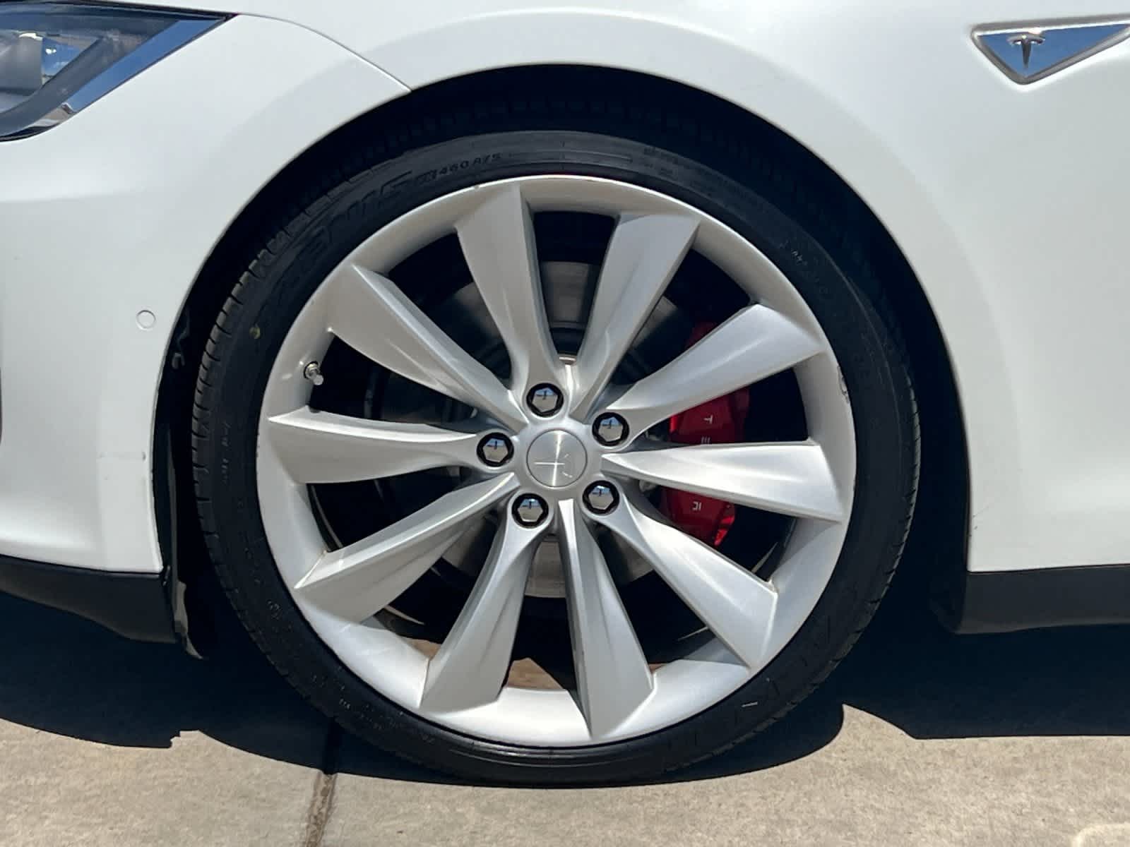 Thumbnail: 2015 Tesla Model S - 24
