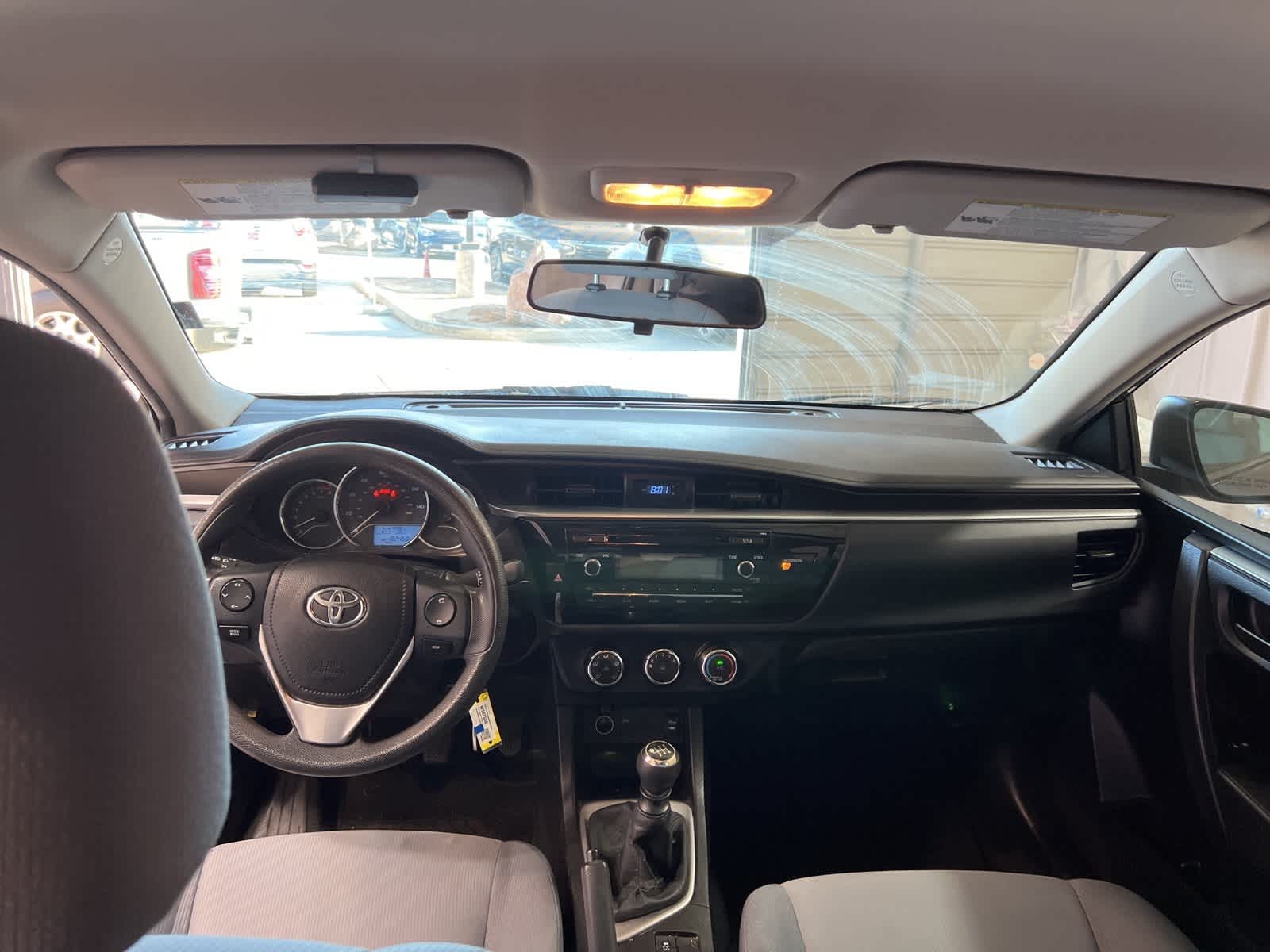 Thumbnail: 2015 Toyota Corolla - 27