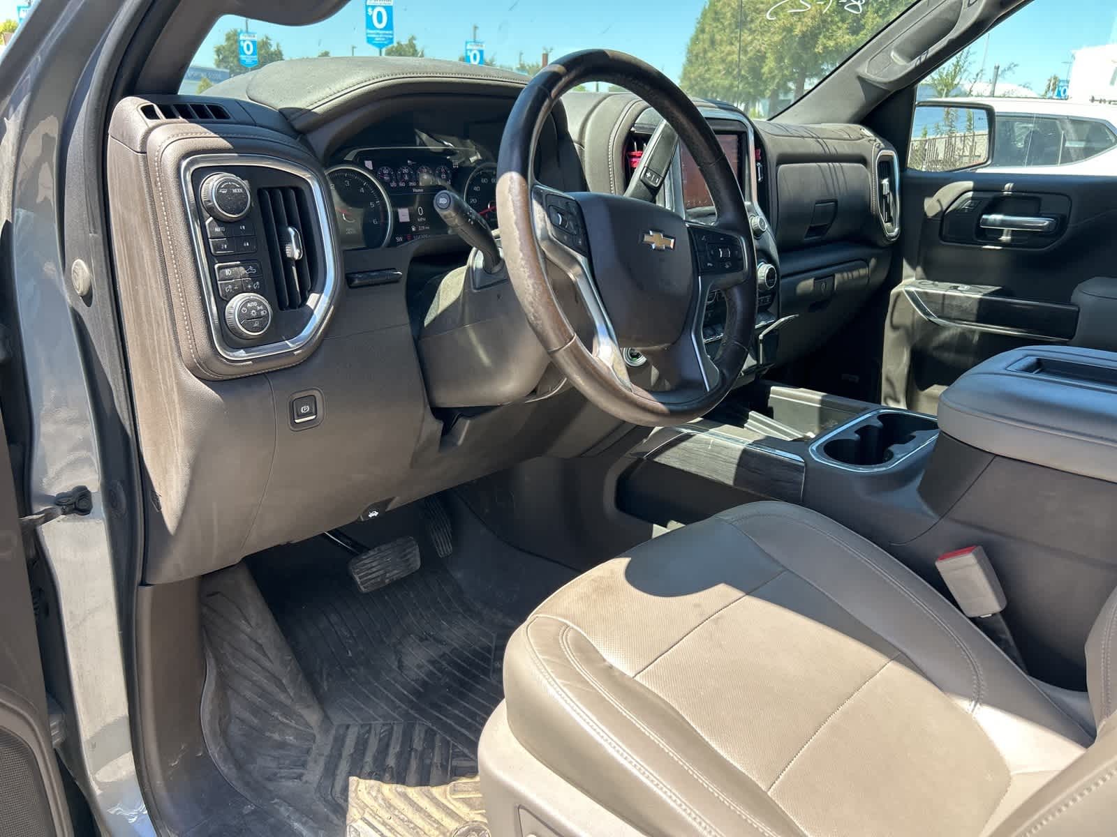 Thumbnail: 2020 Chevrolet Silverado 1500 - 25