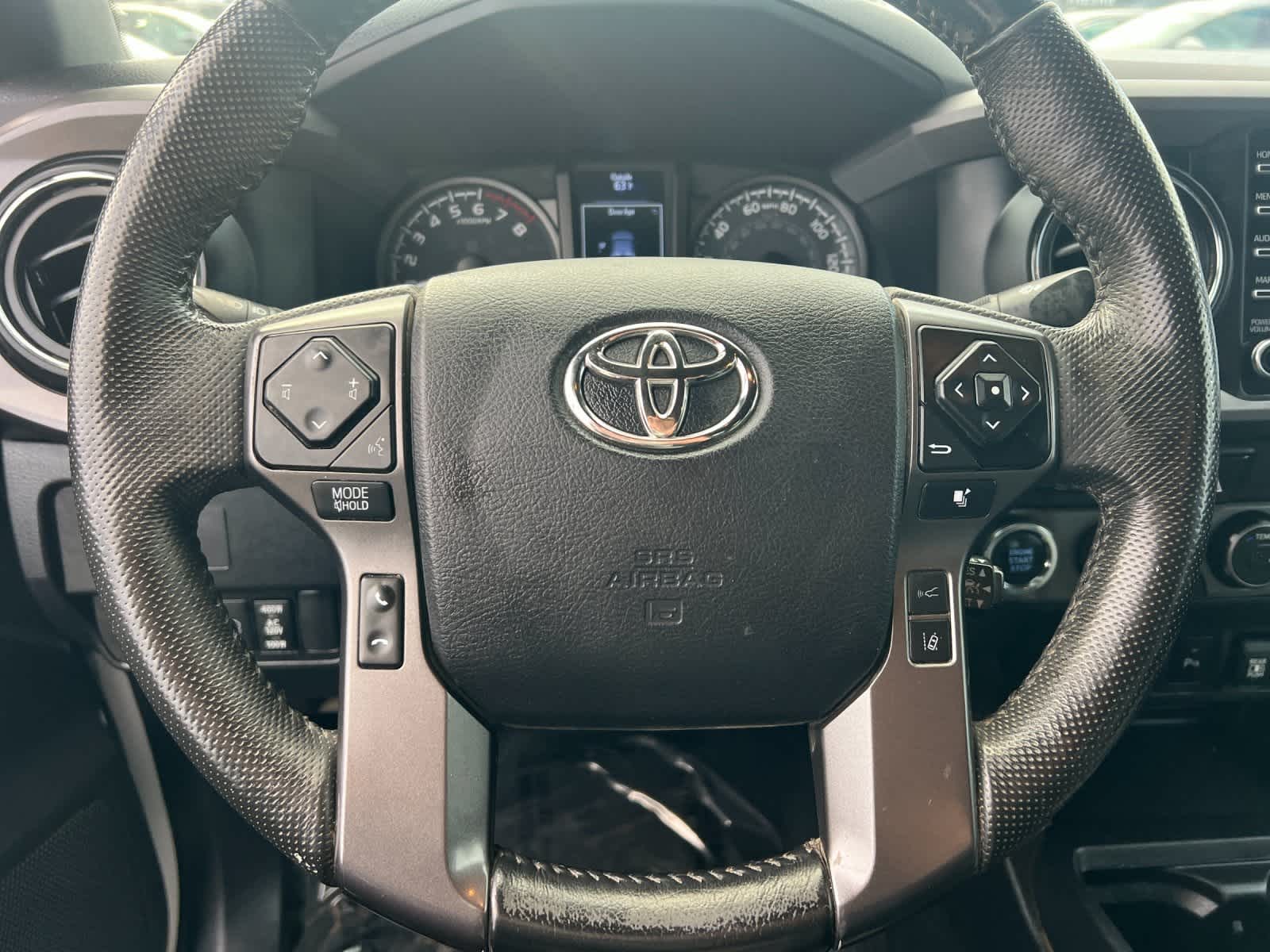 Thumbnail: 2022 Toyota Tacoma - 22