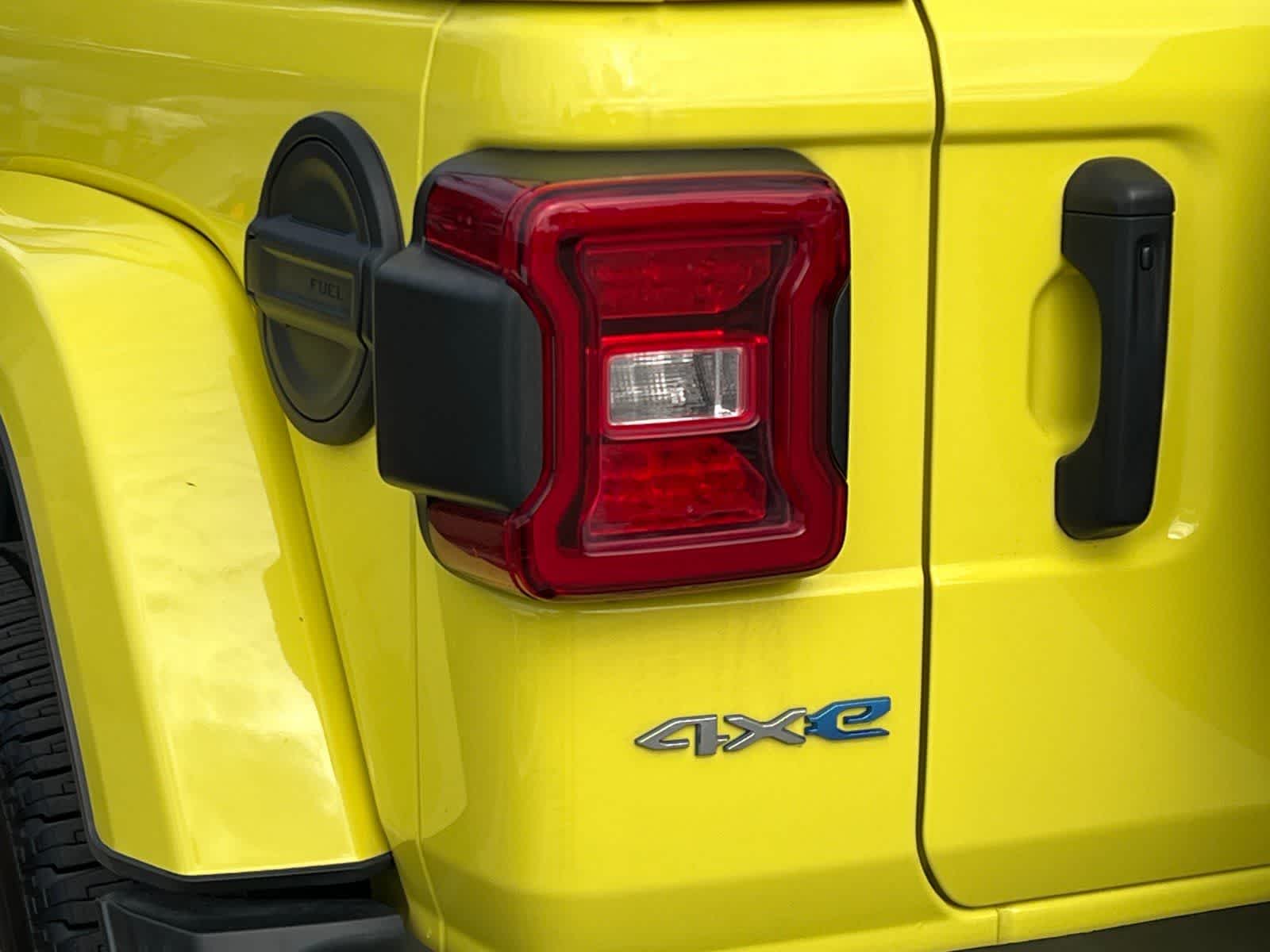 Thumbnail: 2023 Jeep Wrangler - 29