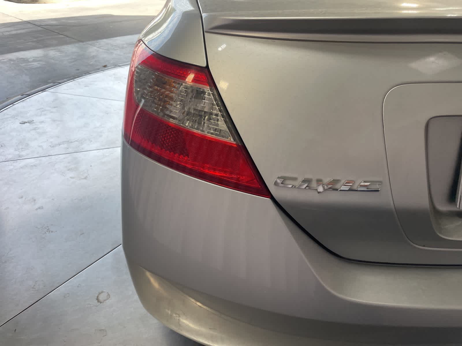 Thumbnail: 2011 Honda Civic - 17
