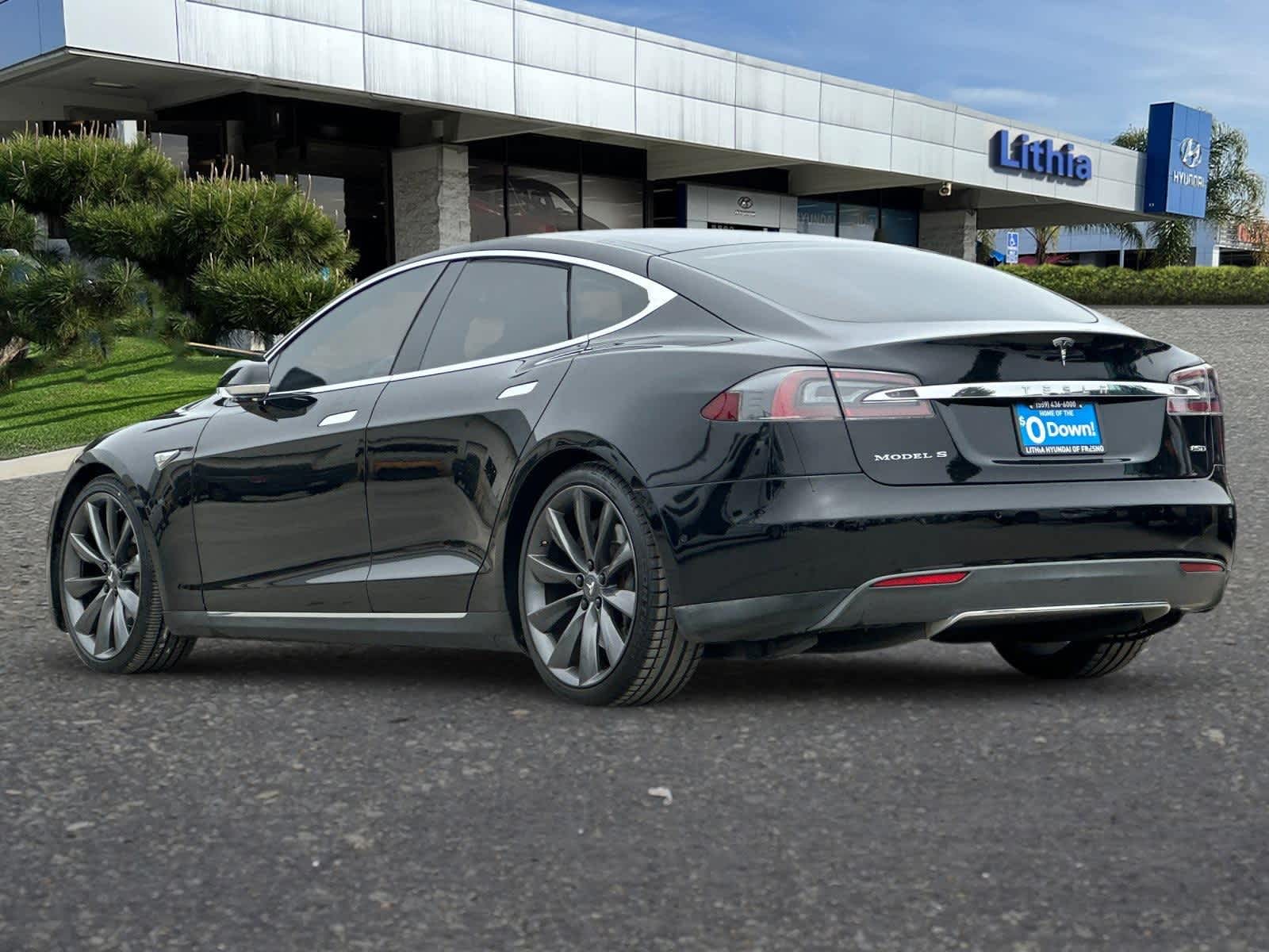 Thumbnail: 2016 Tesla Model S - 6