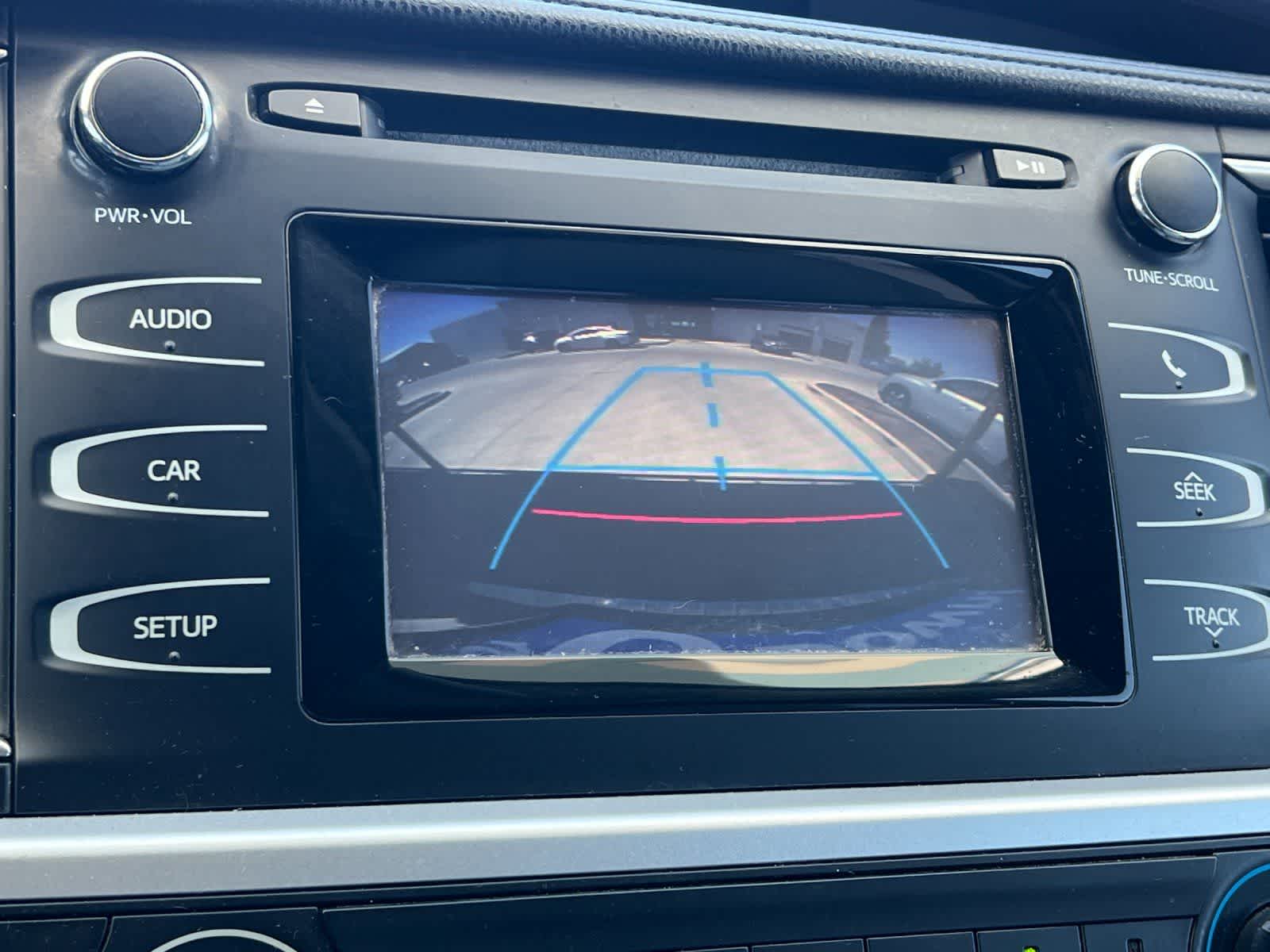 Thumbnail: 2014 Toyota Highlander - 21