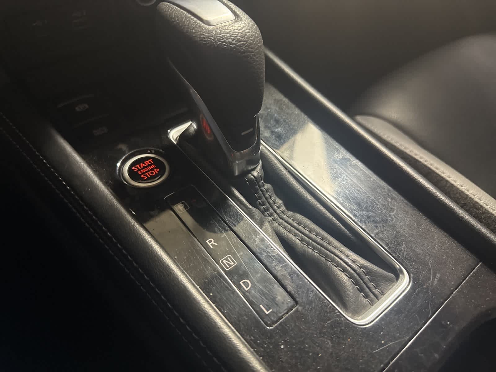 Thumbnail: 2023 Nissan Kicks - 23