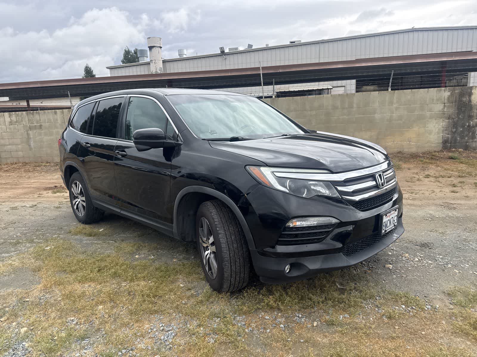 2017 Honda Pilot EX-L AWD photo 2