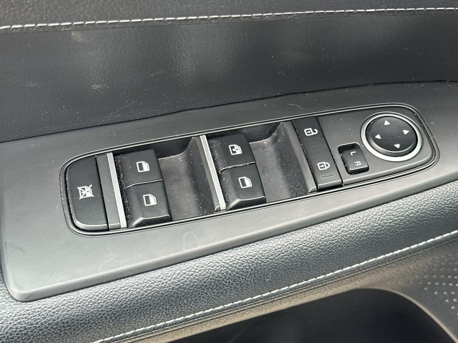 Thumbnail: 2023 Kia Forte - 13