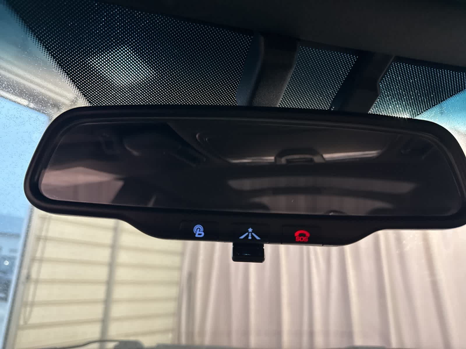 Thumbnail: 2016 Hyundai Veloster - 23