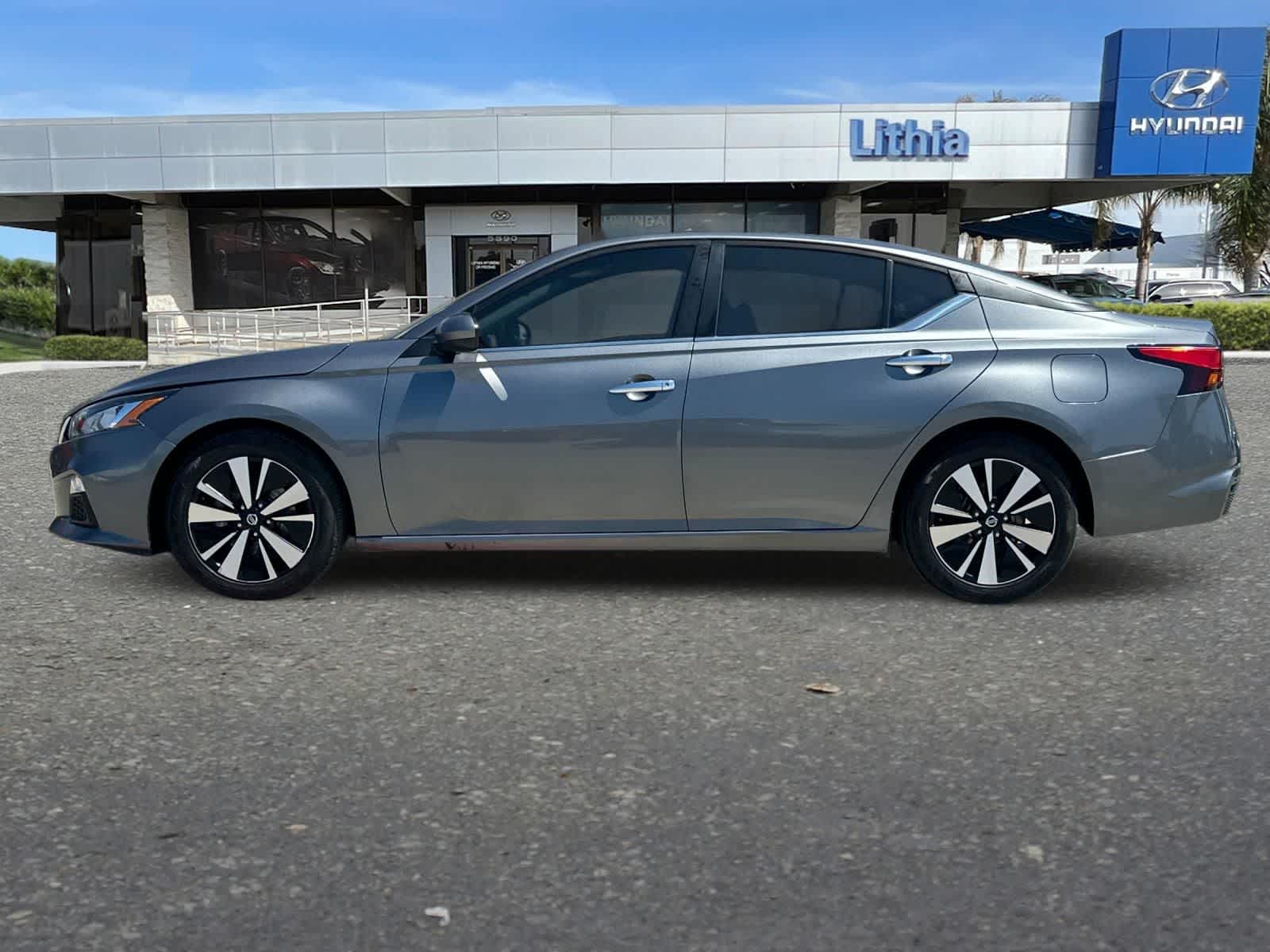 Thumbnail: 2021 Nissan Altima - 5