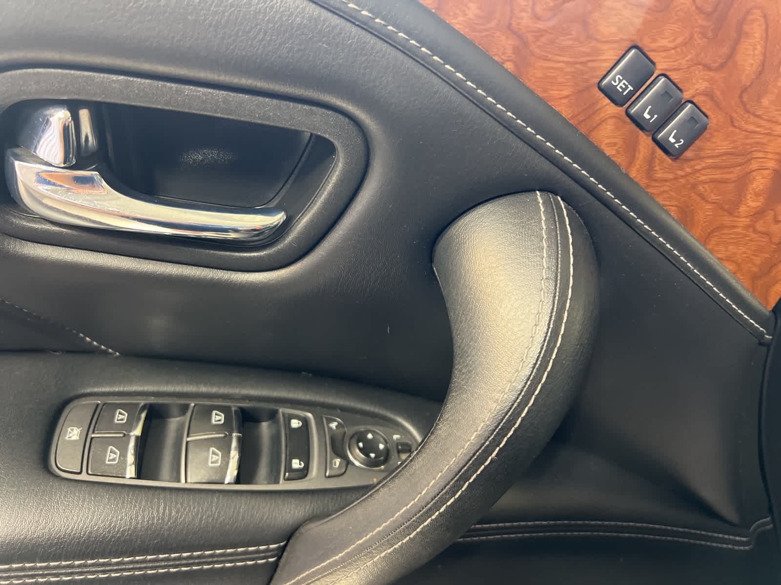 Thumbnail: 2018 INFINITI QX80 - 22