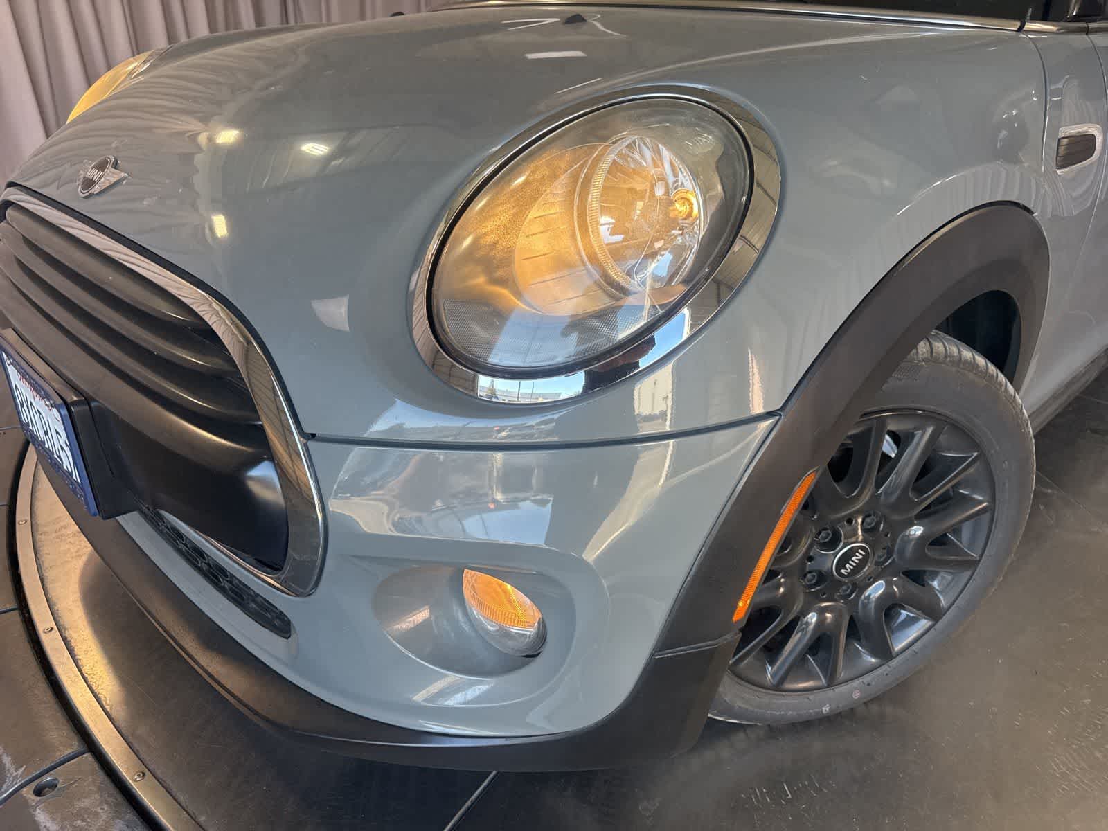 Thumbnail: 2016 MINI Cooper Hardtop - 7