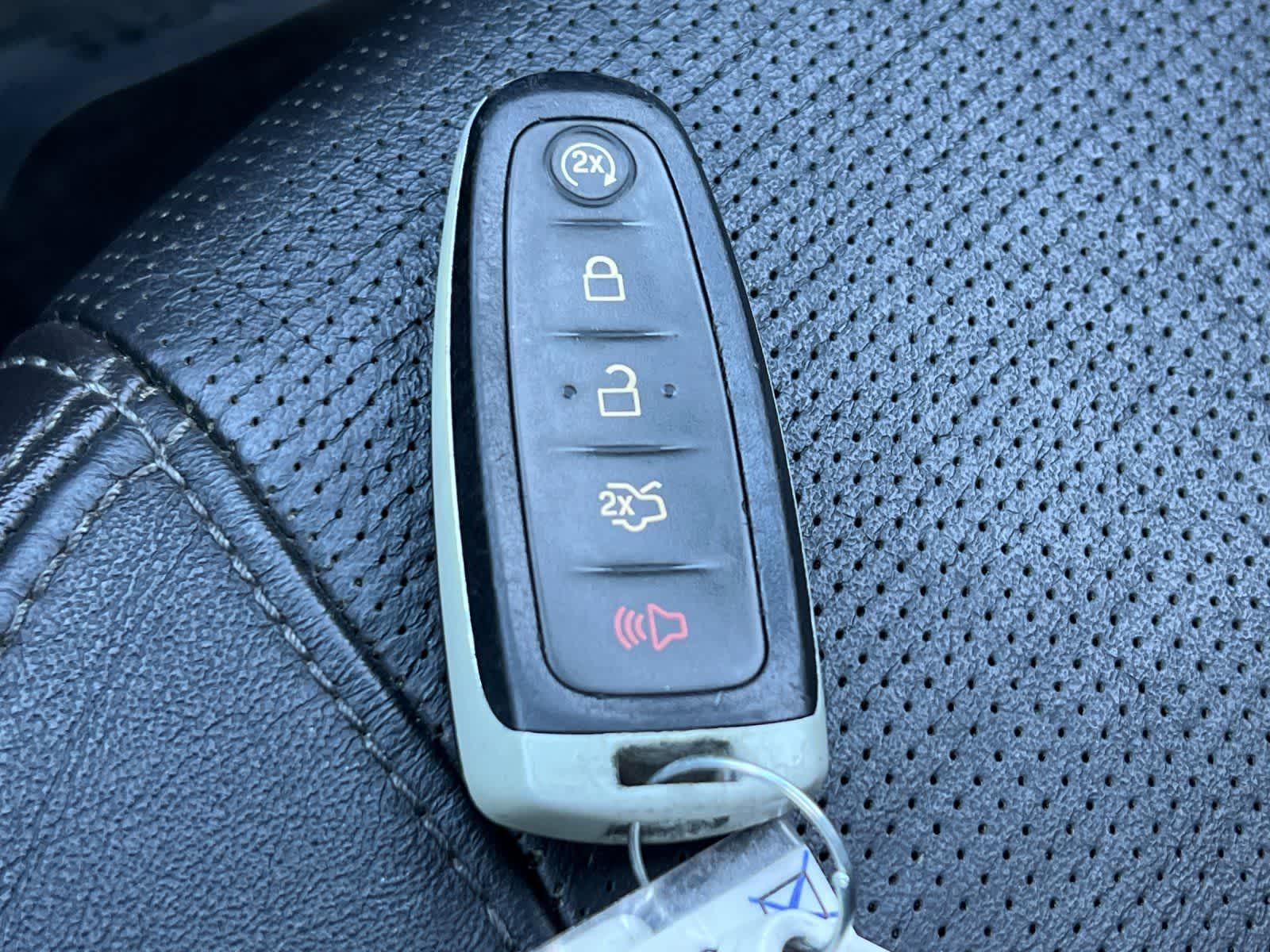 Thumbnail: 2018 Ford Taurus - 27