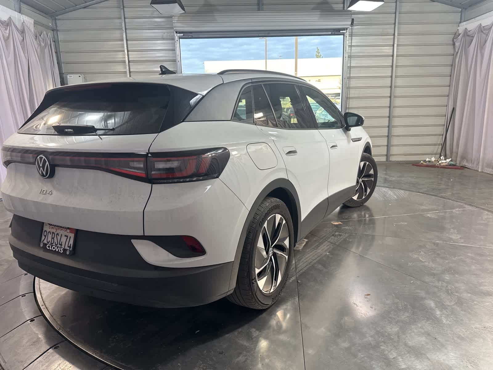 Thumbnail: 2022 Volkswagen ID.4 - 4