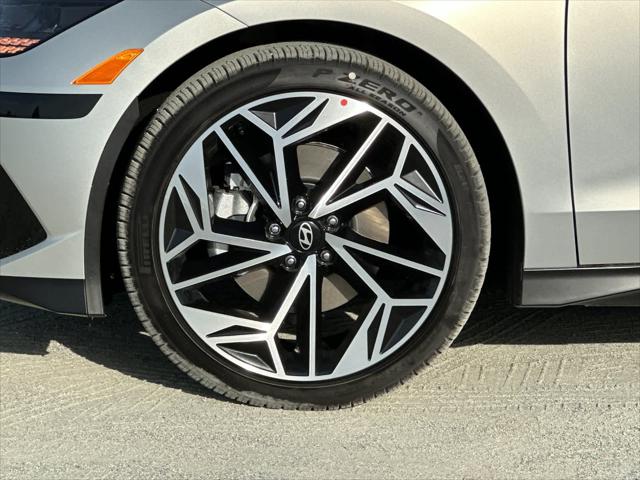 Thumbnail: 2025 Hyundai Ioniq 6 - 24