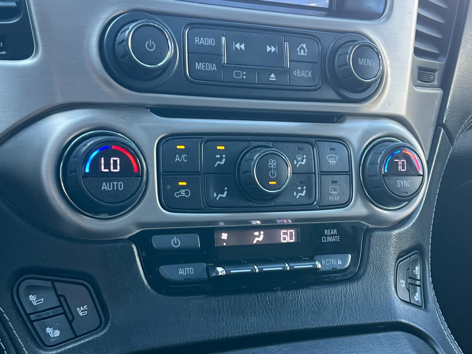 Thumbnail: 2016 GMC Yukon - 23