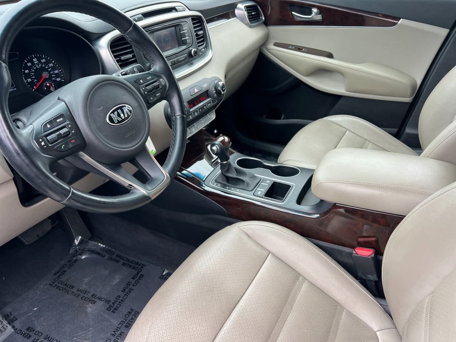 Thumbnail: 2016 Kia Sorento - 11
