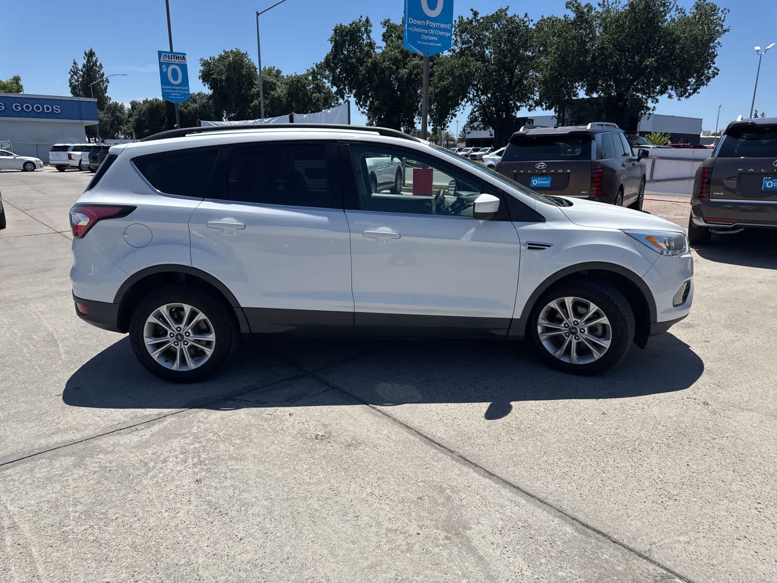 Thumbnail: 2017 Ford Escape - 4