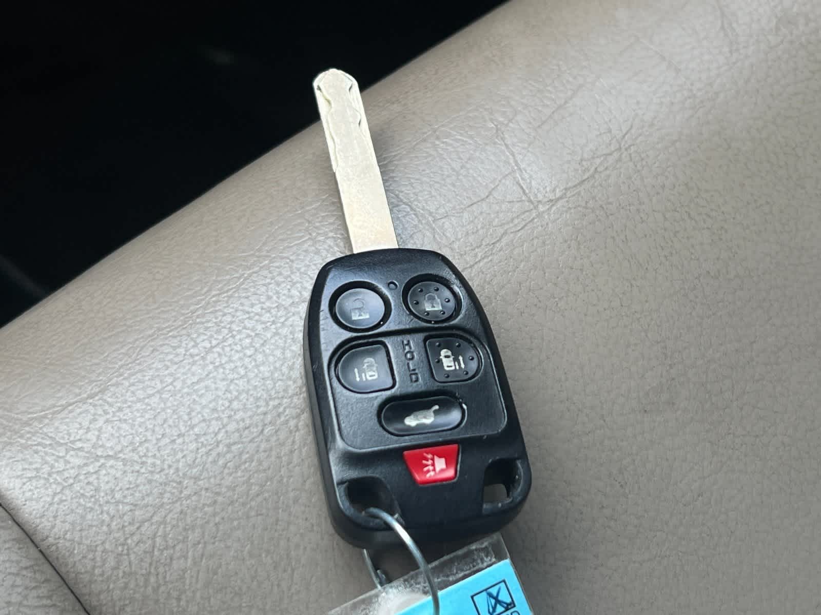 Thumbnail: 2012 Honda Odyssey - 28