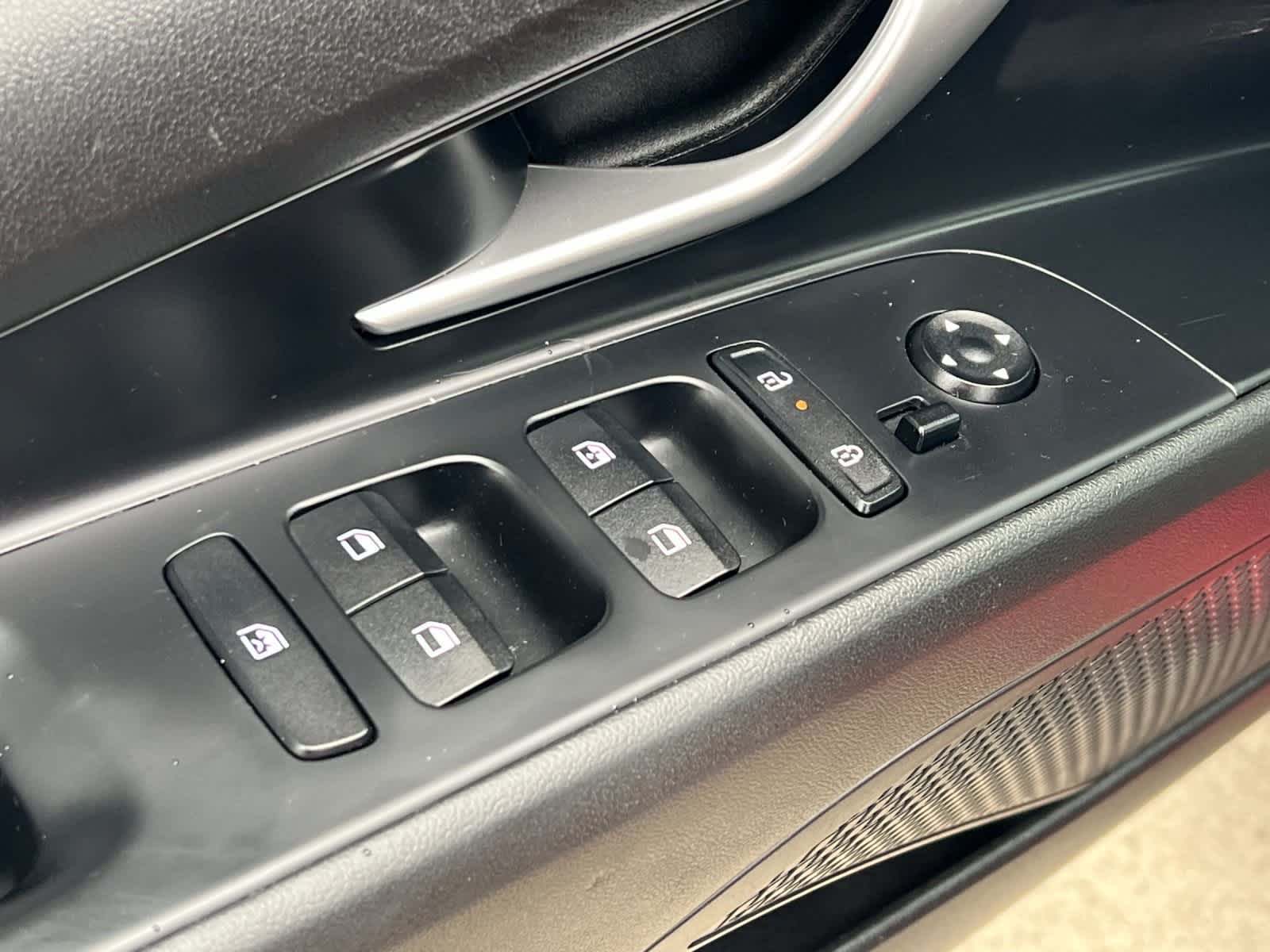 Thumbnail: 2024 Hyundai Elantra - 13