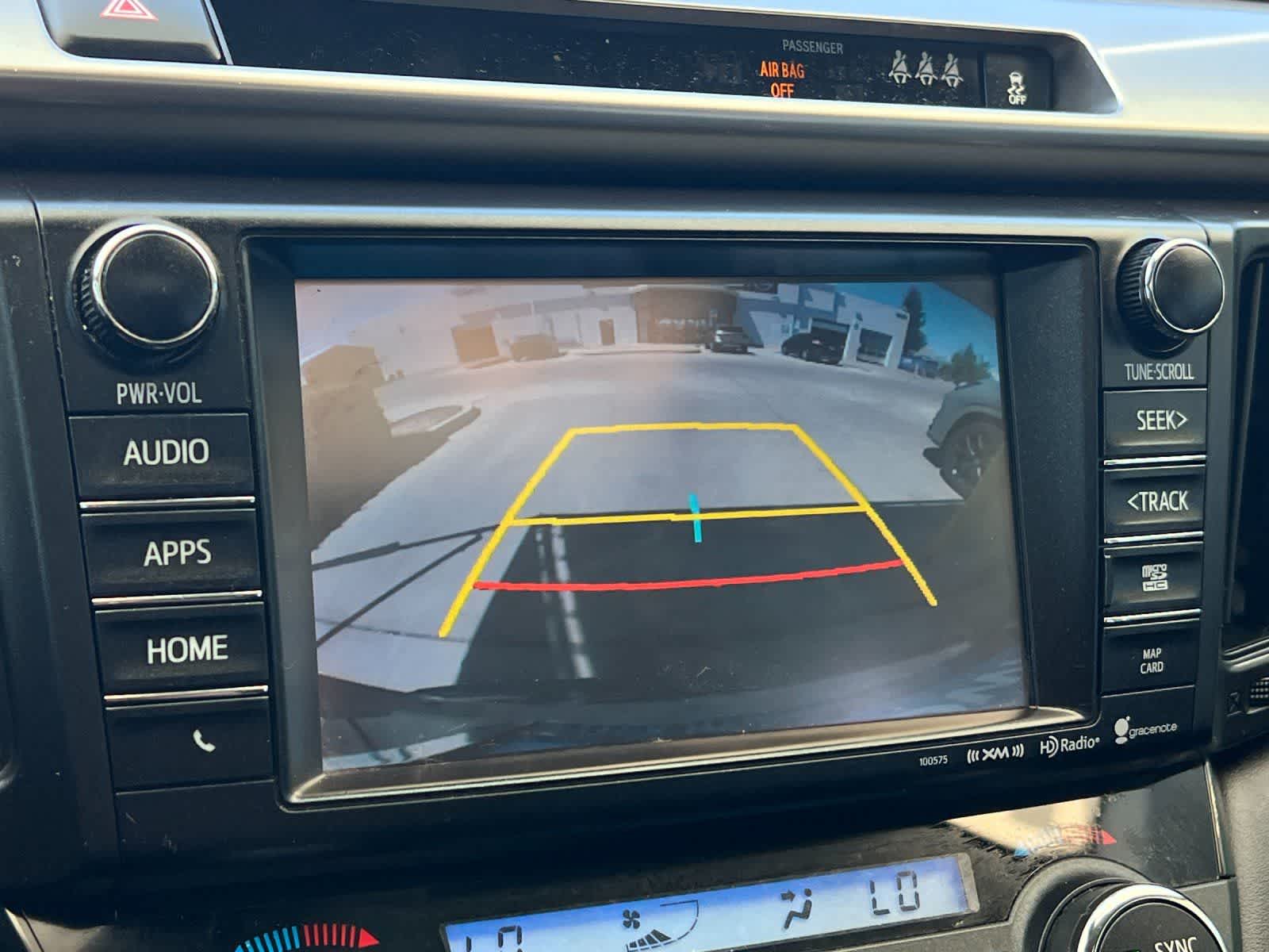 Thumbnail: 2017 Toyota RAV4 - 20