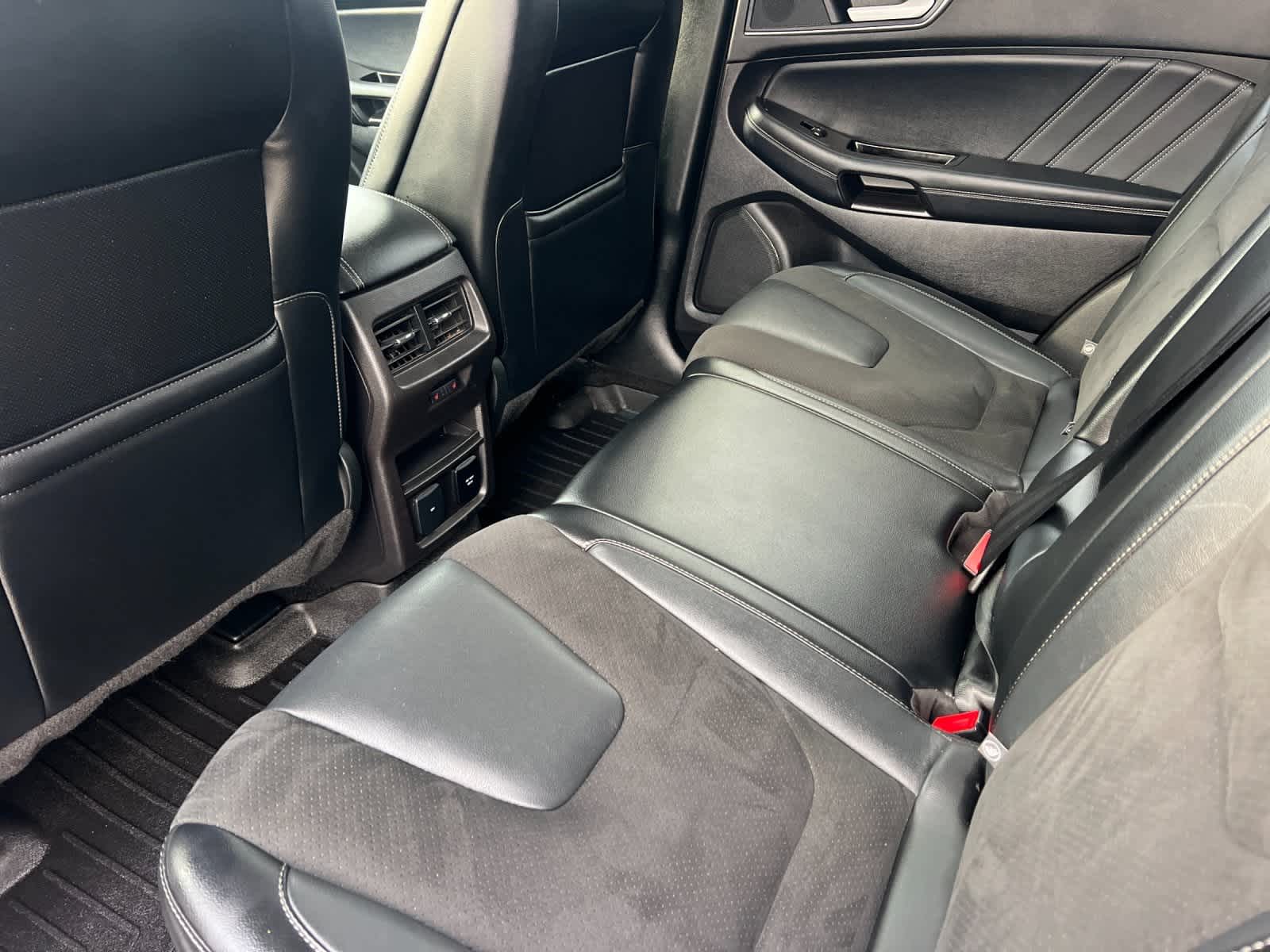 Thumbnail: 2018 Ford Edge - 4