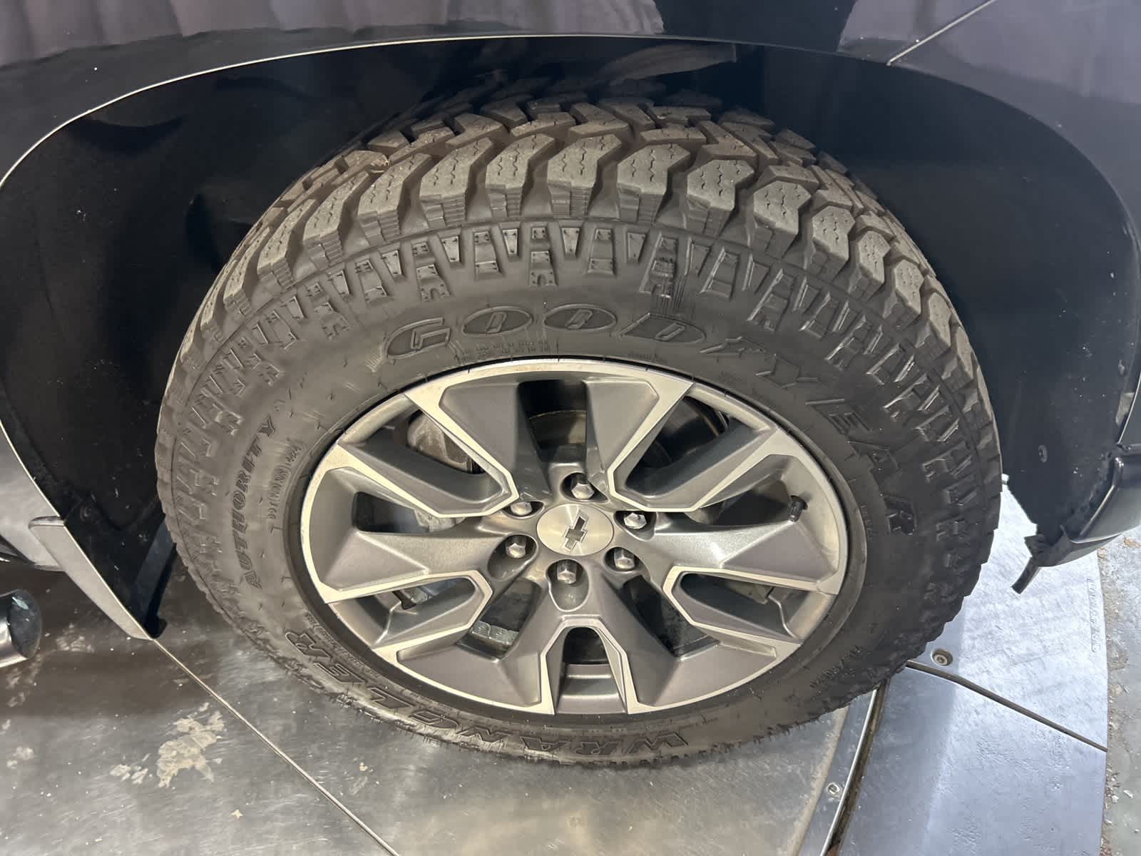 Thumbnail: 2019 Chevrolet Silverado 1500 - 5