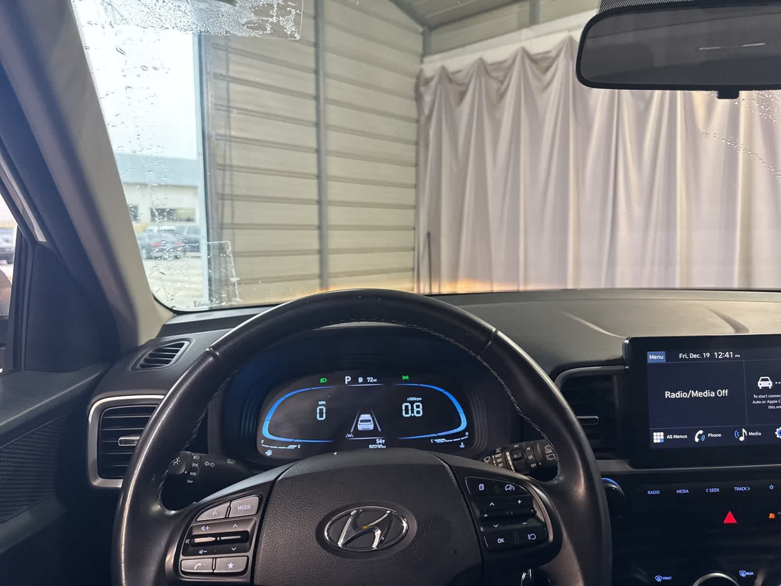 Thumbnail: 2023 Hyundai Venue - 15